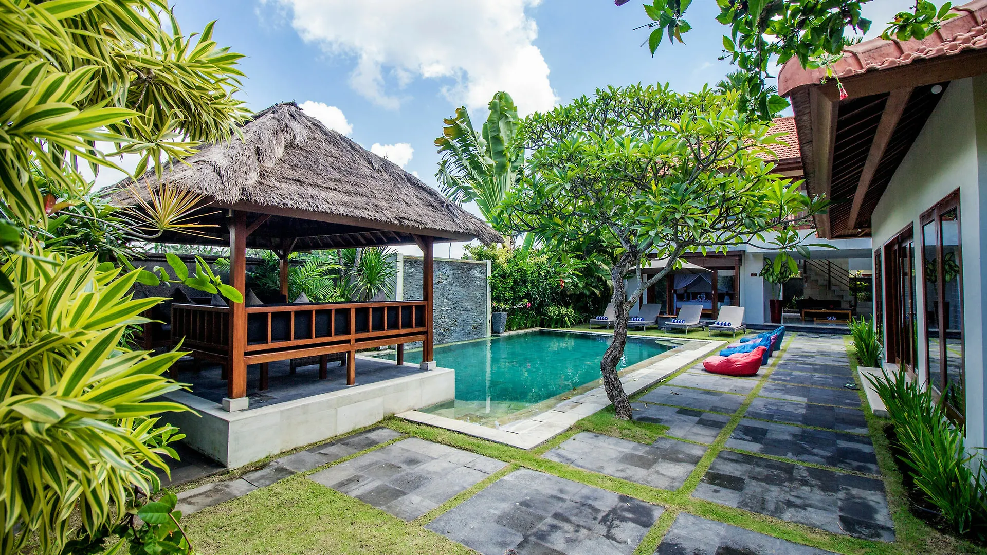 Amore Villas Dalung